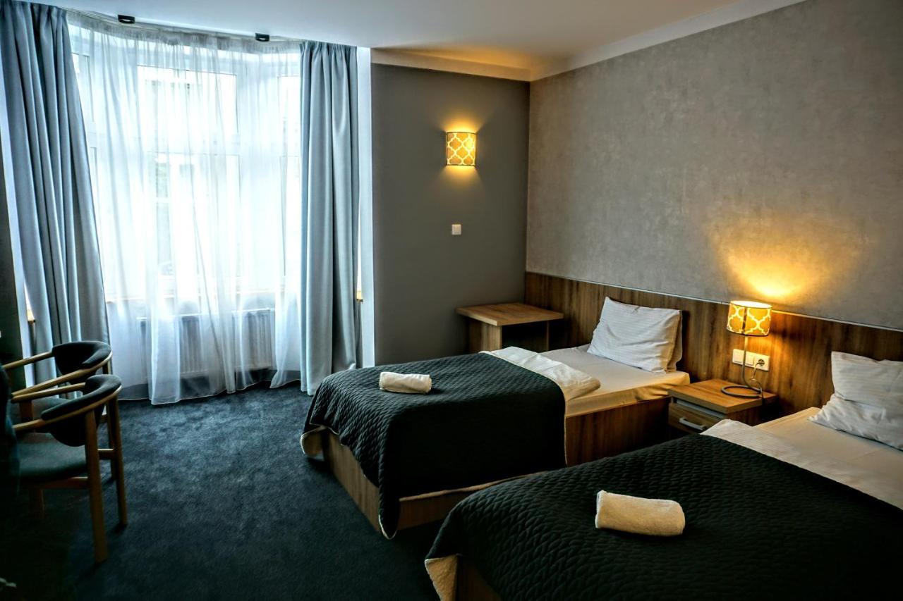 Aviator Hotel Restauracja & Spa بابيانيتسا المظهر الخارجي الصورة